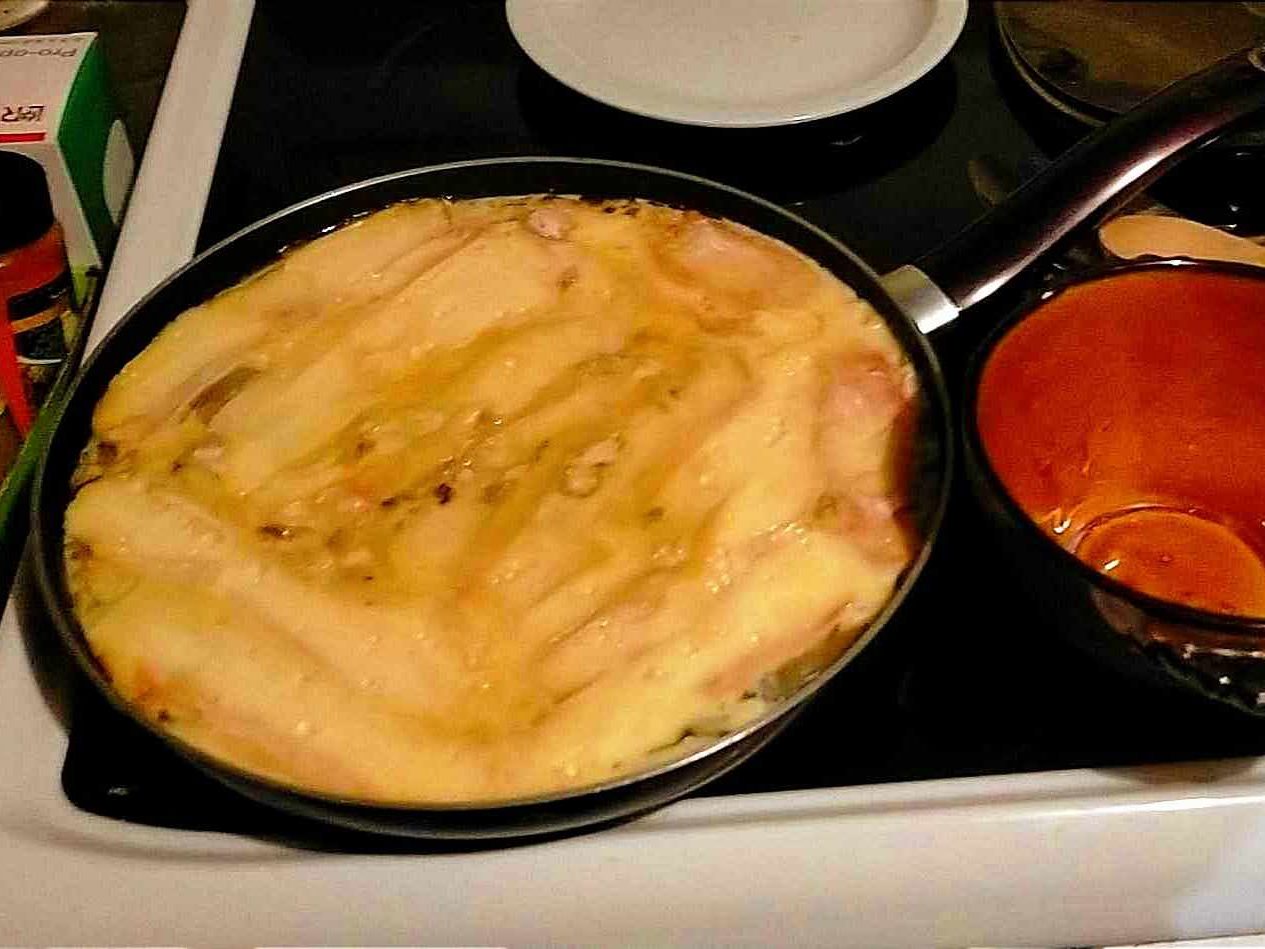 chicons au roblochon dans une casserole